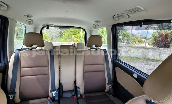 Buy Used Nissan Serena Blue Car in Kingston in Kingston Buy Used Nissan Serena Blue Car in Kingston in Kingston