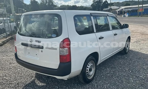 Buy Used Toyota Probox White Car in Kingston in Kingston Buy Used Toyota Probox White Car in Kingston in Kingston