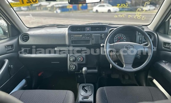 Buy Used Toyota Probox White Car in Kingston in Kingston Buy Used Toyota Probox White Car in Kingston in Kingston