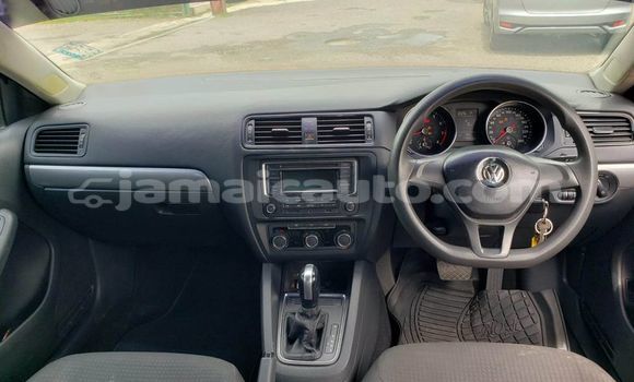 Buy Used Volkswagen Jetta Red Car in Import - Dubai in Clarendon Buy Used Volkswagen Jetta Red Car in Import - Dubai in Clarendon