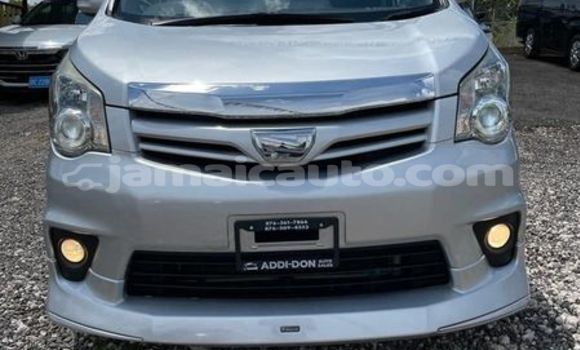 Acheter Occasion Voiture Toyota Voxy Autre à Kingston, Kingston