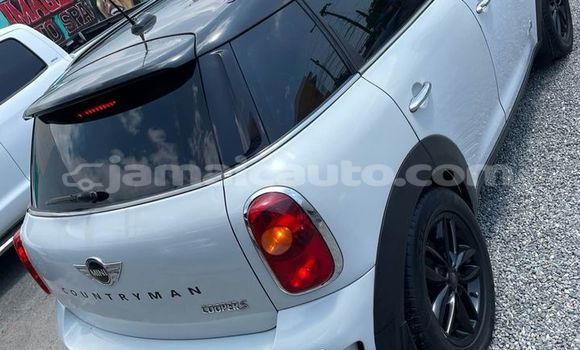 Buy Used Mini Cooper White Car in Lucea in Hanover Buy Used Mini Cooper White Car in Lucea in Hanover