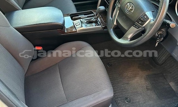 Acheter Occasion Voiture Toyota Mark X ZiO Blanc à Lucea, Hanover Acheter Occasion Voiture Toyota Mark X ZiO Blanc à Lucea, Hanover