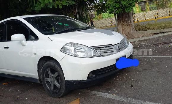 Buy Used Nissan Tiida White Car in Kingston in Kingston Buy Used Nissan Tiida White Car in Kingston in Kingston