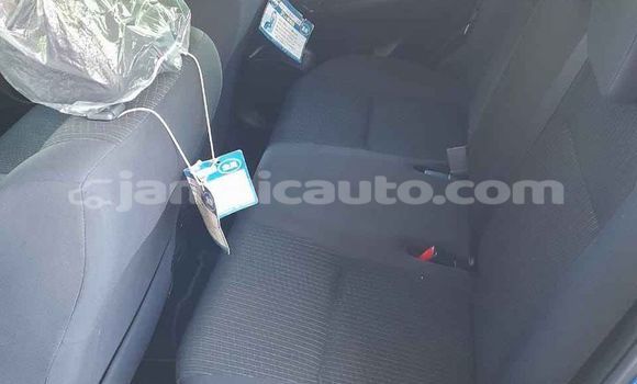 Acheter Occasion Voiture Suzuki Swift Bleu à Lucea, Hanover Acheter Occasion Voiture Suzuki Swift Bleu à Lucea, Hanover