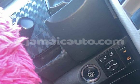 Acheter Occasion Voiture Toyota Vitz Noir à Import - Dubai, Clarendon Acheter Occasion Voiture Toyota Vitz Noir à Import - Dubai, Clarendon