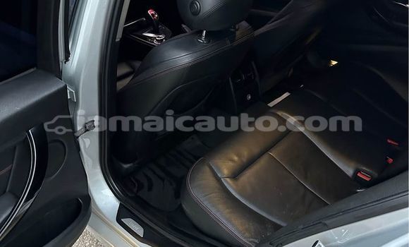 Acheter Occasion Voiture BMW 3–Series Autre à Kingston, Kingston Acheter Occasion Voiture BMW 3–Series Autre à Kingston, Kingston