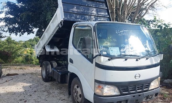Buy Used Hino Ranger White Truck in Kingston in Kingston Buy Used Hino Ranger White Truck in Kingston in Kingston