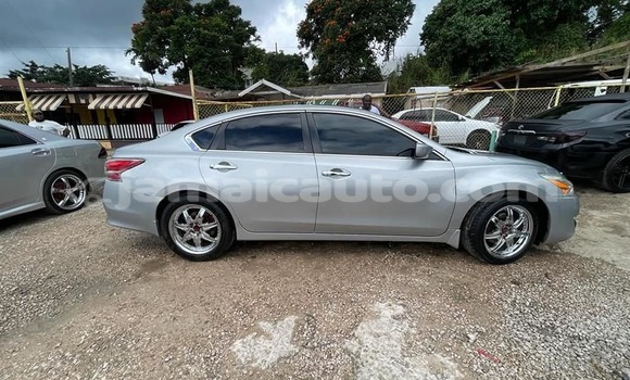 Buy Used Nissan Altima Other Car in Lucea in Hanover Buy Used Nissan Altima Other Car in Lucea in Hanover