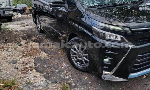 Acheter Occasion Voiture Toyota Voxy Noir à Mandeville, Manchester Acheter Occasion Voiture Toyota Voxy Noir à Mandeville, Manchester