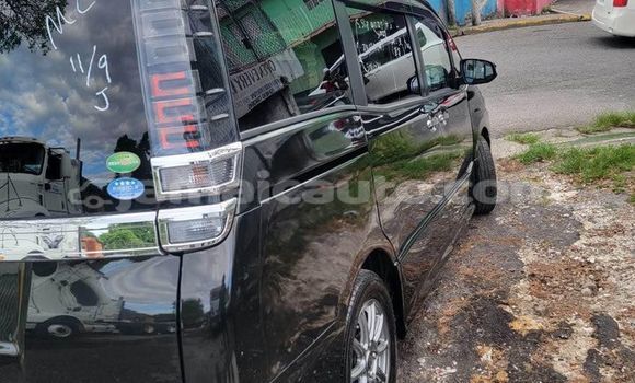 Acheter Occasion Voiture Toyota Voxy Noir à Mandeville, Manchester Acheter Occasion Voiture Toyota Voxy Noir à Mandeville, Manchester