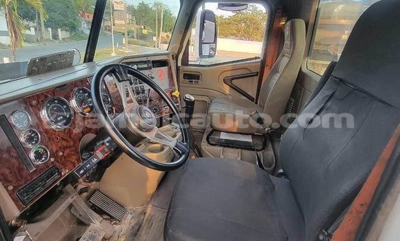 Acheter Occasion Utilitaire Citroen C5 Aircross Blanc à Lucea, Hanover Acheter Occasion Utilitaire Citroen C5 Aircross Blanc à Lucea, Hanover