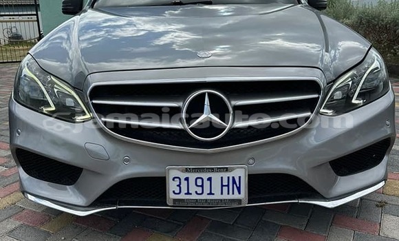 Buy Used Mercedes-Benz 250 Other Car in Lucea in Hanover