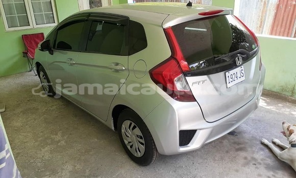 Buy Used Honda FIT Other Car in Lucea in Hanover Buy Used Honda FIT Other Car in Lucea in Hanover