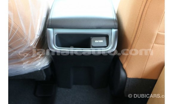 Acheter Import Voiture Toyota Fortuner Noir à Import - Dubai, Clarendon Acheter Import Voiture Toyota Fortuner Noir à Import - Dubai, Clarendon
