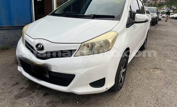 Buy Used Toyota Vitz White Car in Lucea in Hanover Buy Used Toyota Vitz White Car in Lucea in Hanover