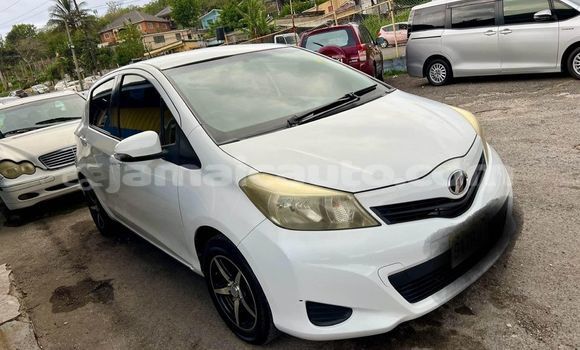 Buy Used Toyota Vitz White Car in Lucea in Hanover Buy Used Toyota Vitz White Car in Lucea in Hanover
