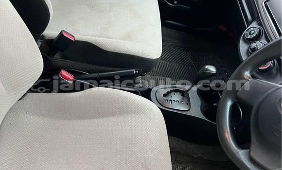 Buy Used Toyota Vitz White Car in Lucea in Hanover Buy Used Toyota Vitz White Car in Lucea in Hanover