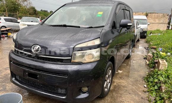 Buy Used Toyota Voxy Black Car in Lucea in Hanover Buy Used Toyota Voxy Black Car in Lucea in Hanover