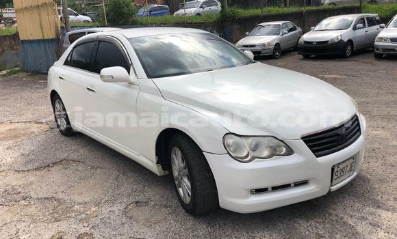 Buy Used Toyota Mark X White Car in Mandeville in Manchester