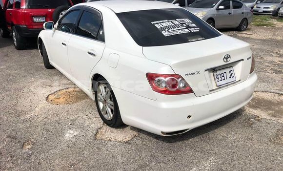 Buy Used Toyota Mark X White Car in Mandeville in Manchester Buy Used Toyota Mark X White Car in Mandeville in Manchester