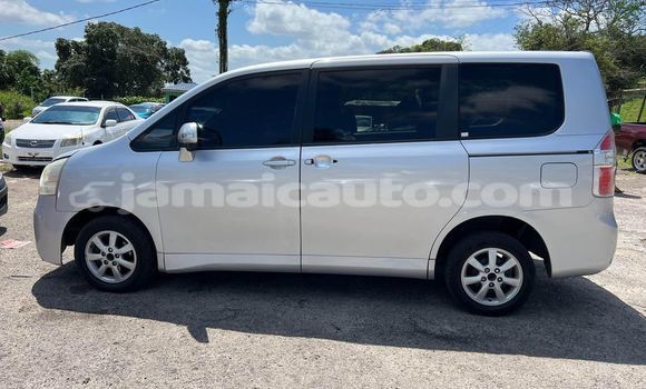 Buy Used Toyota Noah Other Car in Lucea in Hanover Buy Used Toyota Noah Other Car in Lucea in Hanover