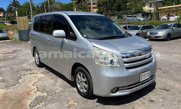 Buy Used Toyota Noah Other Car in Lucea in Hanover Buy Used Toyota Noah Other Car in Lucea in Hanover