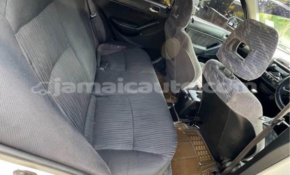 Buy Used Honda Civic White Car in Kingston in Kingston Buy Used Honda Civic White Car in Kingston in Kingston