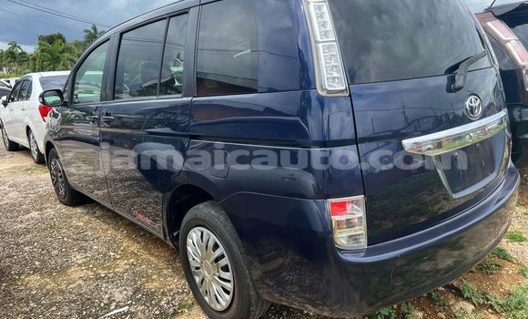 Buy Used Toyota ISis Black Car in Lucea in Hanover Buy Used Toyota ISis Black Car in Lucea in Hanover