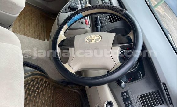 Buy Used Toyota ISis Black Car in Lucea in Hanover Buy Used Toyota ISis Black Car in Lucea in Hanover