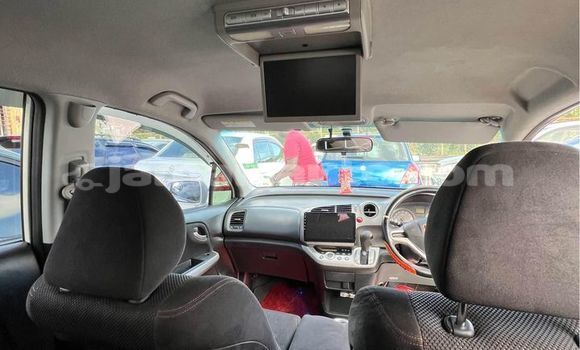 Buy Used Honda Stream White Car in Import - Dubai in Clarendon Buy Used Honda Stream White Car in Import - Dubai in Clarendon