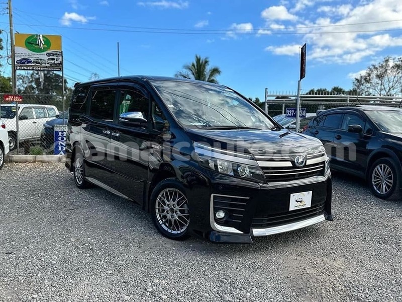 Big with watermark toyota voxy hanover lucea 4022