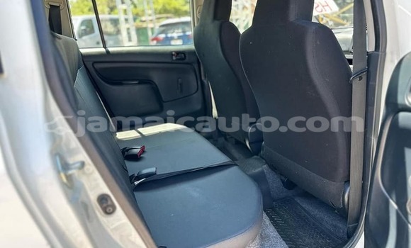 Buy Used Toyota Probox White Car in Albert Town in Trelawney Buy Used Toyota Probox White Car in Albert Town in Trelawney