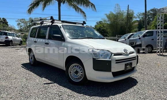 Buy Used Toyota Probox White Car in Albert Town in Trelawney Buy Used Toyota Probox White Car in Albert Town in Trelawney