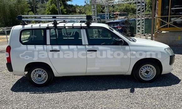 Buy Used Toyota Probox White Car in Albert Town in Trelawney Buy Used Toyota Probox White Car in Albert Town in Trelawney