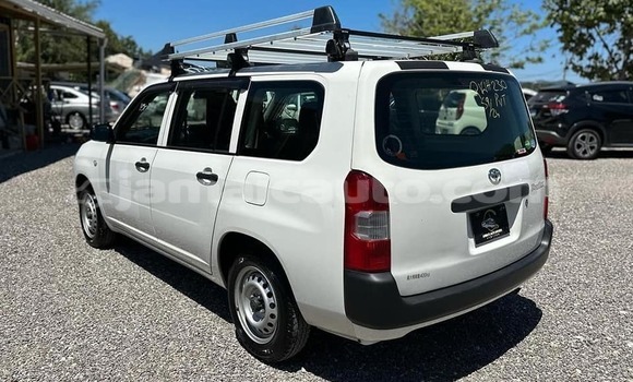Buy Used Toyota Probox White Car in Albert Town in Trelawney Buy Used Toyota Probox White Car in Albert Town in Trelawney