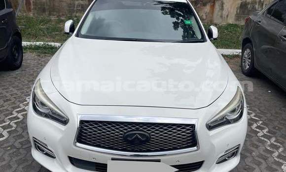 Buy Used Nissan Skyline White Car in Savanna la Mar in Westmoreland