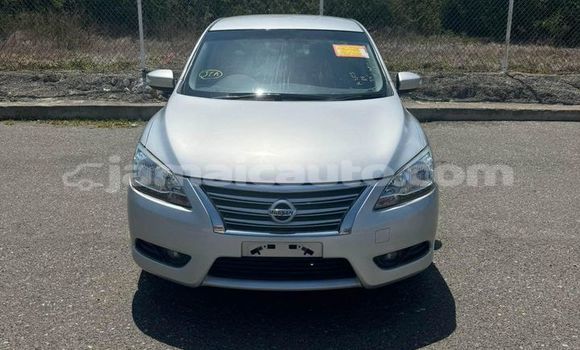Buy Used Nissan Sylphy White Car in Import - Dubai in Clarendon