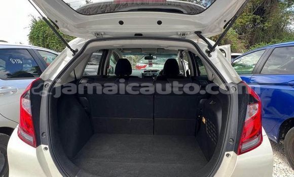 Buy Used Honda FIT White Car in Kingston in Kingston Buy Used Honda FIT White Car in Kingston in Kingston