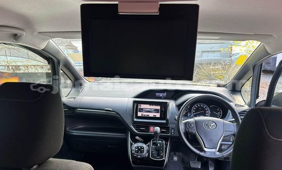 Buy Used Toyota Esquire Black Car in Kingston in Kingston Buy Used Toyota Esquire Black Car in Kingston in Kingston