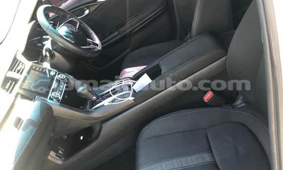 Acheter Occasion Voiture Honda Civic Blanc à Import - Dubai, Clarendon Acheter Occasion Voiture Honda Civic Blanc à Import - Dubai, Clarendon