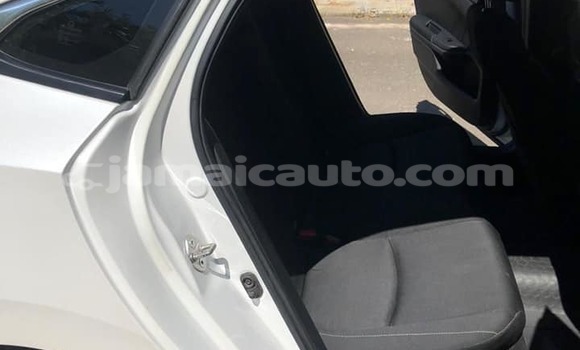 Acheter Occasion Voiture Honda Civic Blanc à Import - Dubai, Clarendon Acheter Occasion Voiture Honda Civic Blanc à Import - Dubai, Clarendon