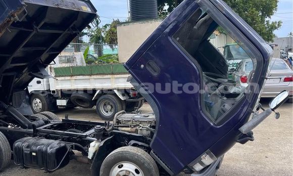 Buy Used Isuzu FTR 850 Black Truck in Kingston in Kingston Buy Used Isuzu FTR 850 Black Truck in Kingston in Kingston