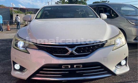 Buy Used Toyota Mark X White Car in Lucea in Hanover Buy Used Toyota Mark X White Car in Lucea in Hanover