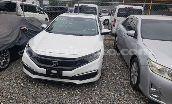 Buy Used Honda Civic White Car in May Pen in Clarendon Buy Used Honda Civic White Car in May Pen in Clarendon