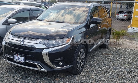 Buy Used Mitsubishi Outlander Black Car in Kingston in Kingston Buy Used Mitsubishi Outlander Black Car in Kingston in Kingston