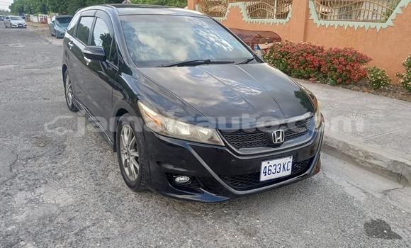 Buy Used Honda Stream White Car in May Pen in Clarendon Buy Used Honda Stream White Car in May Pen in Clarendon