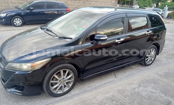 Buy Used Honda Stream White Car in May Pen in Clarendon Buy Used Honda Stream White Car in May Pen in Clarendon