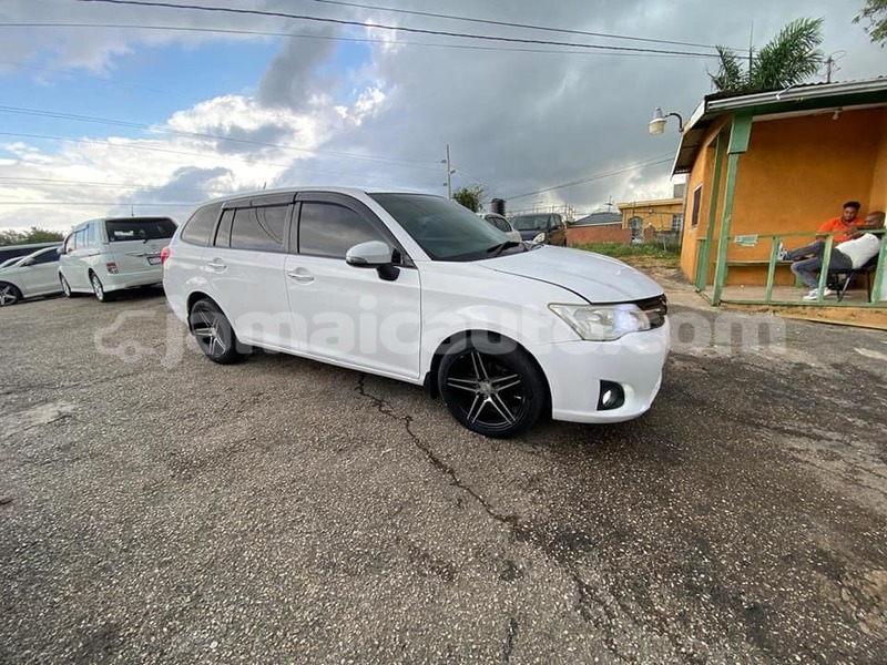 Big with watermark toyota fj cruiser clarendon import dubai 4100