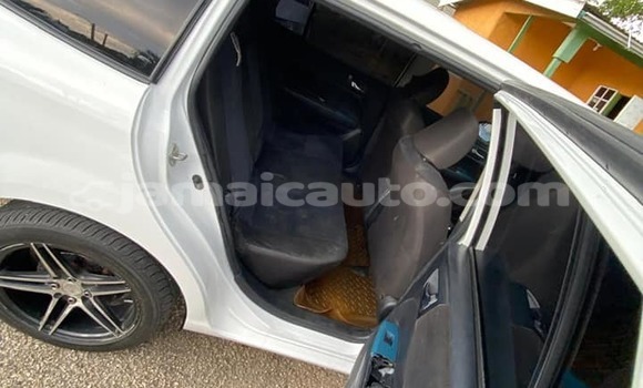 Acheter Occasion Voiture Toyota FJ Cruiser Blanc à Import - Dubai, Clarendon Acheter Occasion Voiture Toyota FJ Cruiser Blanc à Import - Dubai, Clarendon